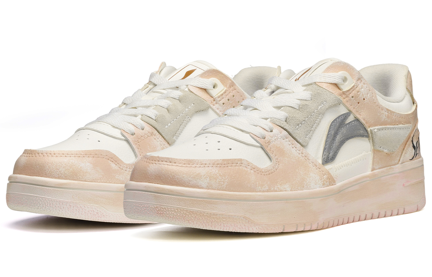 Lookbook 【定制鞋款】李宁天际‘棕白灰涂鸦’ AGCP299-5(TeamE-男款文字涂鸦白棕灰)