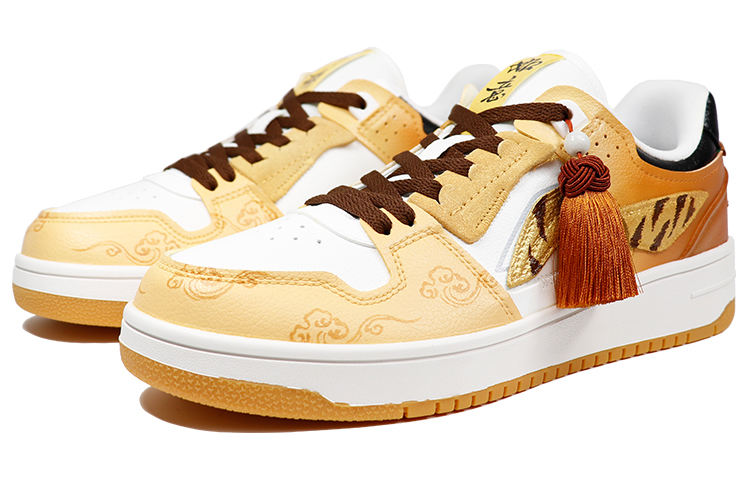 Lookbook 【訂製球鞋】 LiNing李寧 天跡 中國風 虎年限定 吉祥如意 新年禮物 祥云 寅虎 虎紋噴繪 專屬訂製 低幫 板鞋 男款 金棕