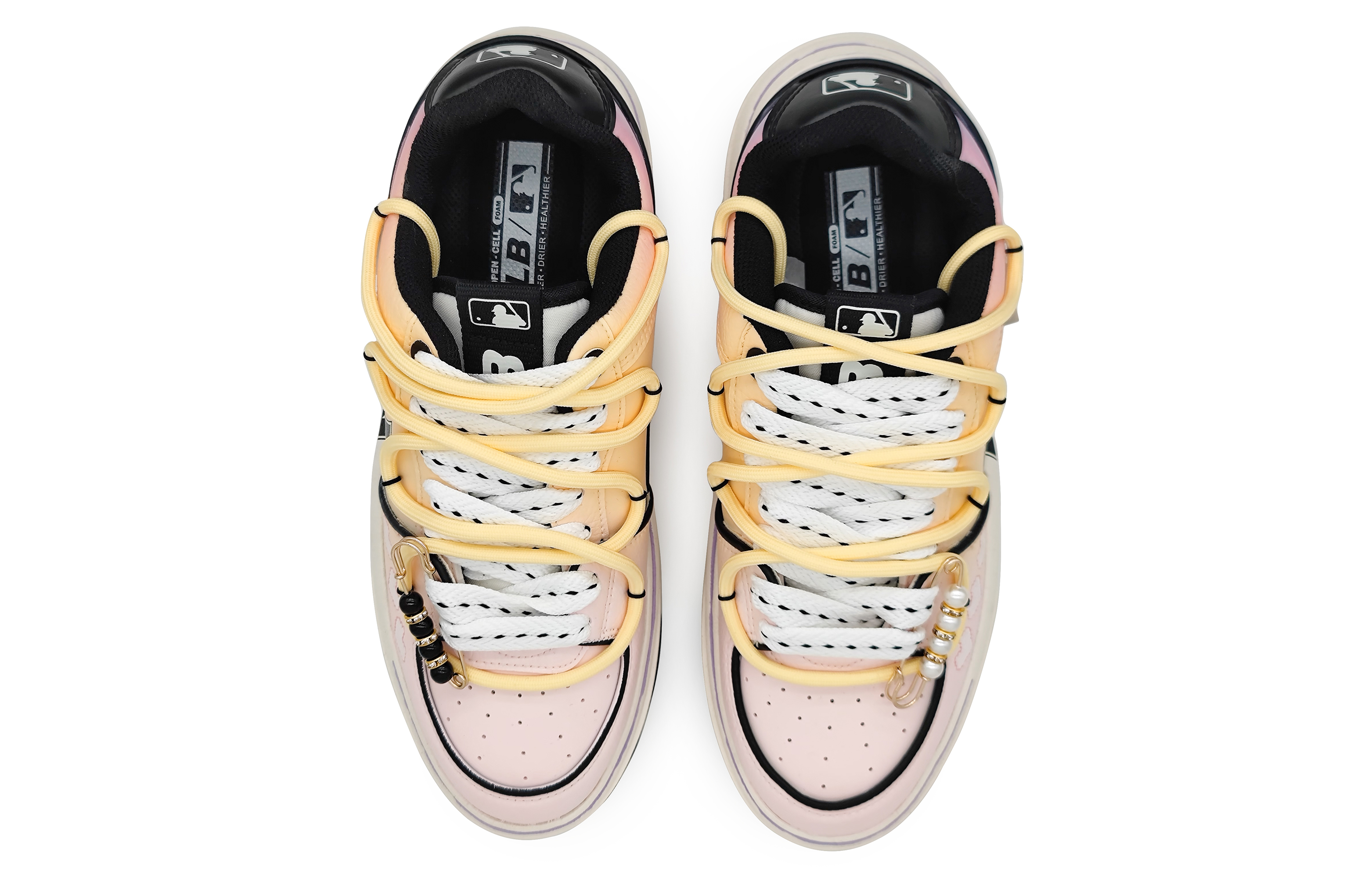 Shop 【定製球鞋】 MLB 紐約洋基隊 數碼愛心 漸變解構 刺繡標籤 可拆卸 增高 低筒 板鞋 男女同款 黃粉紫