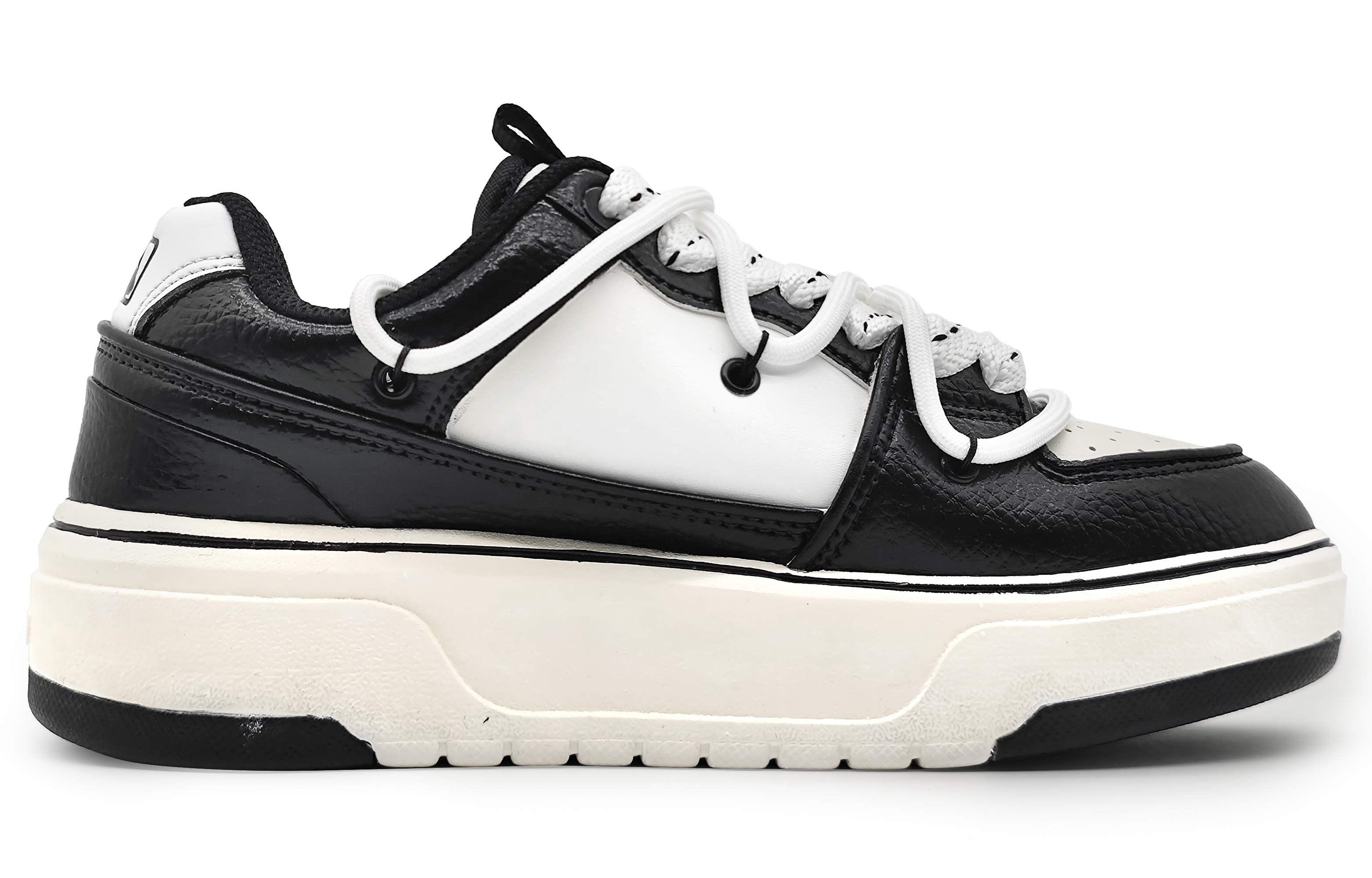 Order 【訂製球鞋】 MLB 紐約洋基隊 黑白熊貓 解構雙鞋帶 刺繡標籤 可拆卸 金屬銘牌 增高 低筒 球鞋 男女同款 黑白