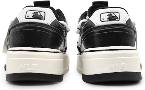 MLBヤンキース カスタムシューズ「パンダ」(黒/白) 3ASXCA12N-50WHS(Team16-黑白熊猫) Purchase MLBヤンキース カスタムシューズ「パンダ」(黒/白) 3ASXCA12N-50WHS(Team16-黑白熊猫)