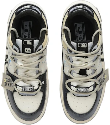 【定制鞋】MLB x 定制厚底运动鞋 '黑白眨眼' 3ASXCA12N-50WHS-(Team54--笑脸挂牌) Shop 【定制鞋】MLB x 定制厚底运动鞋 '黑白眨眼' 3ASXCA12N-50WHS-(Team54--笑脸挂牌)