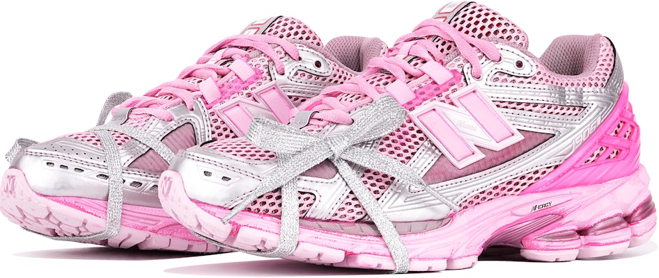 뉴발란스 1906R '핑크 실버' 커스텀 슈즈 M1906RCB(TeamTen-NB粉银S-BOX) Lookbook 뉴발란스 1906R '핑크 실버' 커스텀 슈즈 M1906RCB(TeamTen-NB粉银S-BOX)