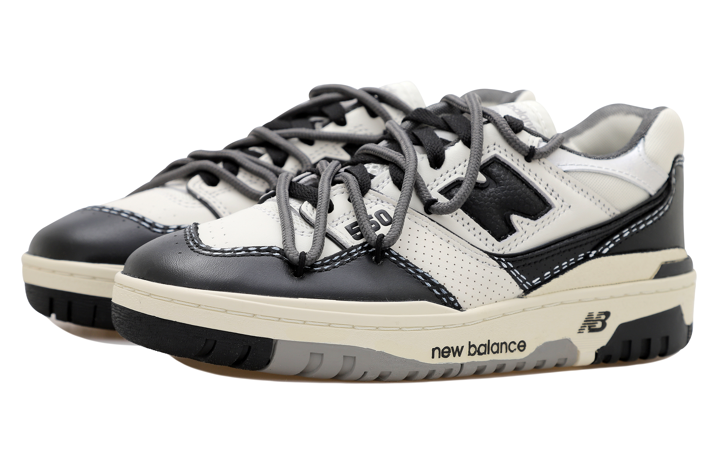 Lookbook [Custom Schoenen] New Balance 550 ''Panda Deconstructed'' BB550LWT（Team拾玖-黑白熊猫S-BOX）
