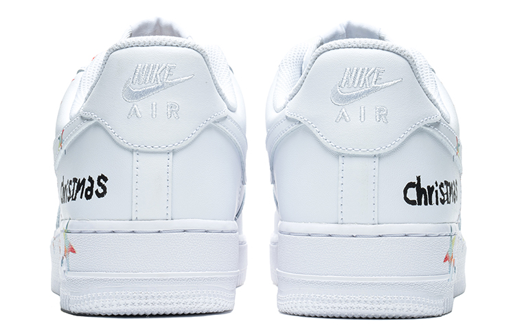 Shop [Sepatu Custom] Nike 野鹤制造 x Air Force 1 Low 'Graffiti Christmas Putih Biru' CW2288-111(TeamB-男款人物圣诞)