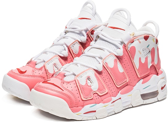 【定製球鞋】 Nike Air More Uptempo 野鶴製造 情人節禮物 草莓冰淇淋 中幫 復古籃球鞋 GS 白粉 Lookbook 【定製球鞋】 Nike Air More Uptempo 野鶴製造 情人節禮物 草莓冰淇淋 中幫 復古籃球鞋 GS 白粉