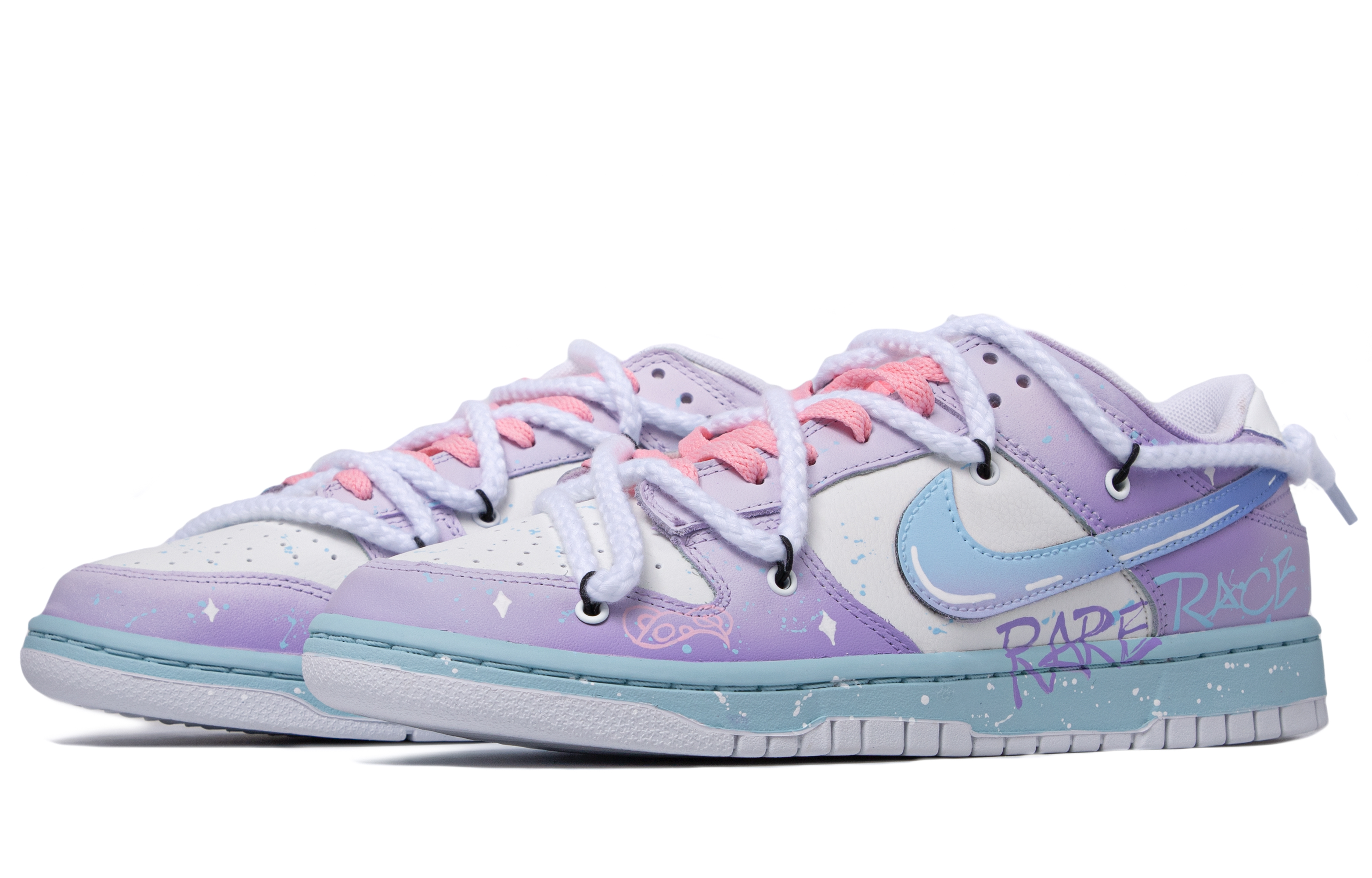 Shop 【客製化球鞋】Nike Dunk Low 希有人種NANA潮玩聯名客製化 羅蘭之戀 珠光 低筒 板鞋 男款 紫白色