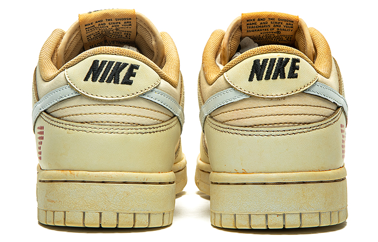 Shop ナイキ 野鹤 x ダンクロー「レトロフューチャーストライプドコーヒー」カスタムシューズ DJ6188-101(TeamB-男款条纹咖啡染G-BOX)