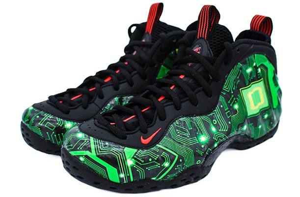 나이키 에어폼포짓 원 "서킷 테크 블랙 그린" (커스텀) 314996-014(Team2-电路科技喷) Lookbook 나이키 에어폼포짓 원 "서킷 테크 블랙 그린" (커스텀) 314996-014(Team2-电路科技喷)