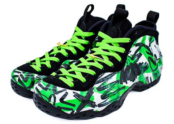 나이키 에어폼포짓 원 '하트 그래피티 블랙-그린' (커스텀) 314996-012(Team2-爱心涂鸦喷) Lookbook 나이키 에어폼포짓 원 '하트 그래피티 블랙-그린' (커스텀) 314996-012(Team2-爱心涂鸦喷)