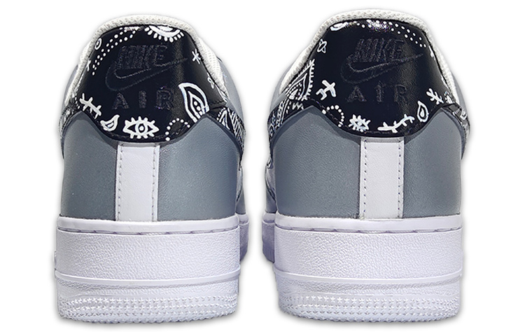 Shop Zapatillas Nike Air Force 1 '07 'Paisley Gris Plateado a Mano' CW2288-111(Team30-手绘腰果花)