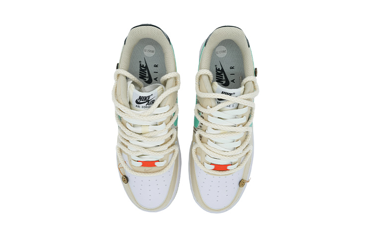 Shop 나이키 에어포스1 '07 "신문 패션" (화이트/윌로우 옐로우) DZ2771-121(Team16-男女款报纸布贴白藤黄)