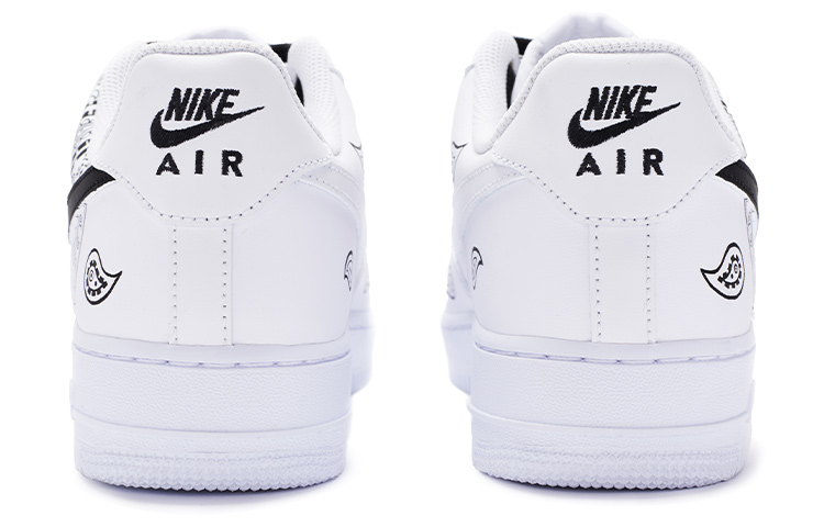 Shop 나이키 에어포스 1 '07 페이즐리 커스텀 (흰/검) CW2288-111(Team11-男款腰果花白黑)