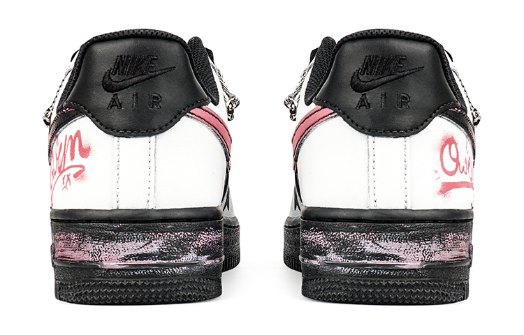 Shop [カスタムシューズ] ナイキ エアフォース1 '07 'Y2K グラフィティ ブラック-ピンク' CW2288-001(Team拾柒-男款低帮Y2K板鞋黑粉)