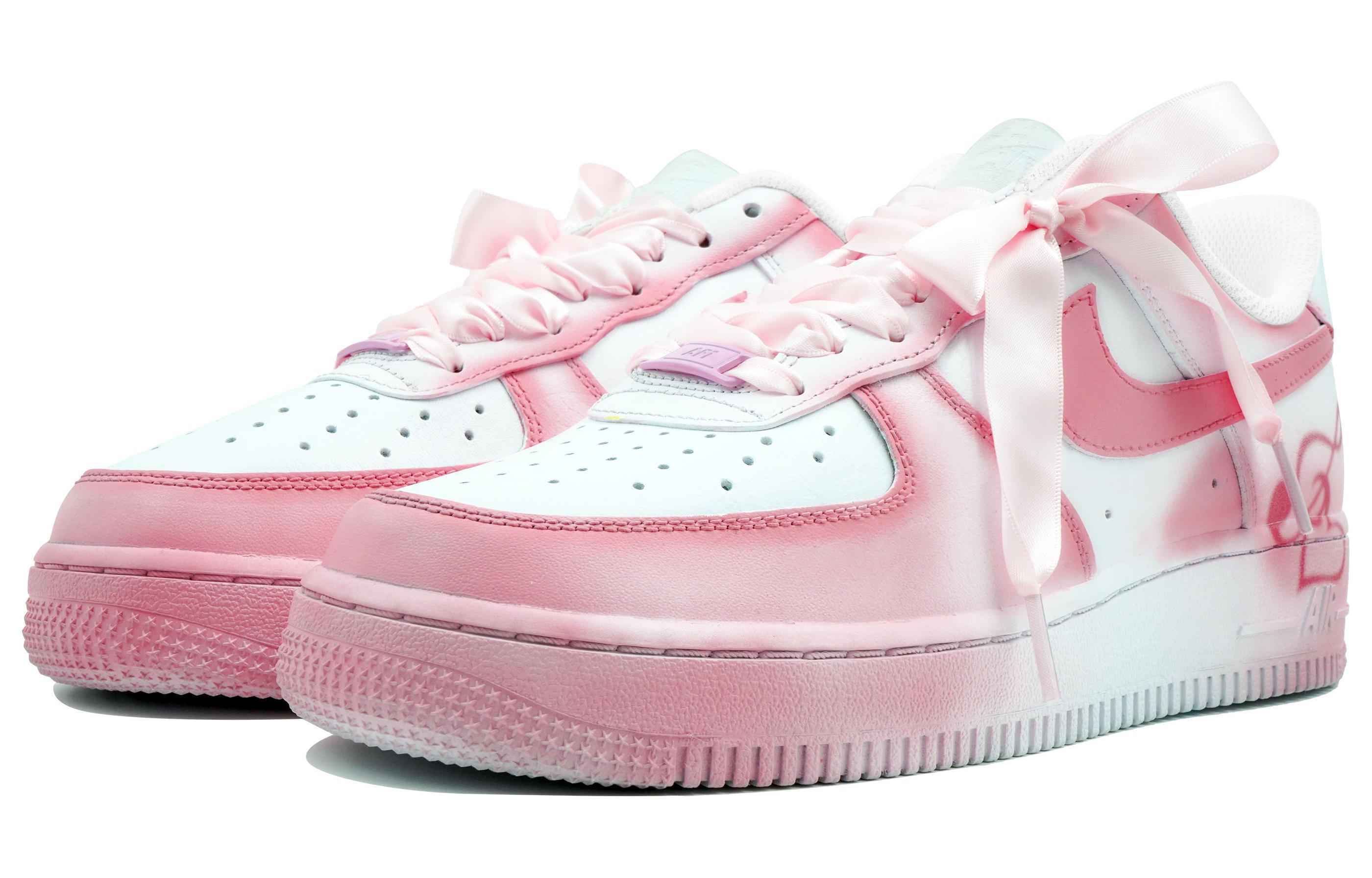 Shop 나이키 에어포스 1 '핑크 러브 하트' 커스텀  (Nike Air Force 1 'Pink Love Heart' Custom) DH2920-111(Team113-爱乐之心S-BOX)