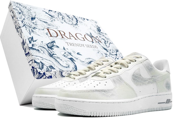 【訂製球鞋】Nike Air Force 1 萬花弄 白龍化淵 禮盒 中國風系列 時尚 潮流 舒適 百搭 包覆性保暖 低幫 板鞋 男女同款 白色 Buy 【訂製球鞋】Nike Air Force 1 萬花弄 白龍化淵 禮盒 中國風系列 時尚 潮流 舒適 百搭 包覆性保暖 低幫 板鞋 男女同款 白色