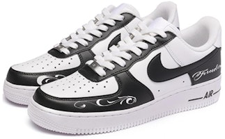 【カスタムシューズ】ナイキ エアフォース1 ロー '07 'ブラックグラフィティ' CW2288-111(team85-黑白美式) Lookbook 【カスタムシューズ】ナイキ エアフォース1 ロー '07 'ブラックグラフィティ' CW2288-111(team85-黑白美式)