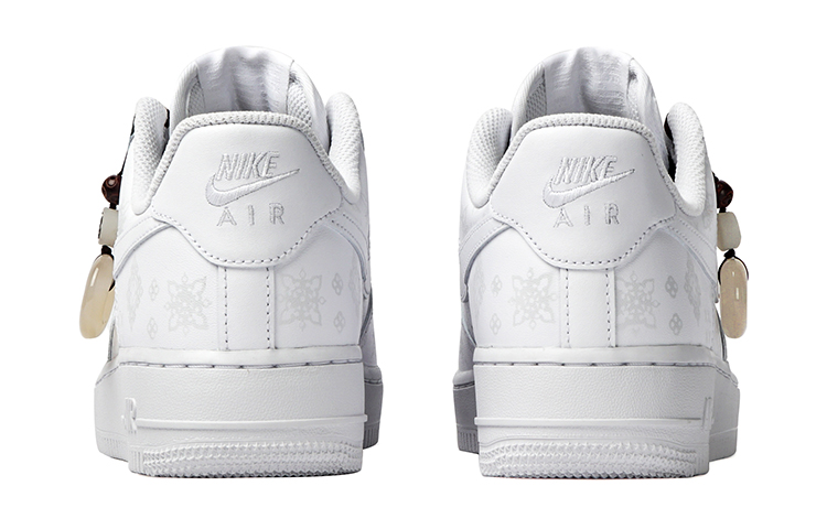 Shop [Zapatillas Personalizadas] Nike Air Force 1 Low '07 'Seda Negra' CW2288-111(Team拾柒-男款低帮黑丝绸板鞋黑白)