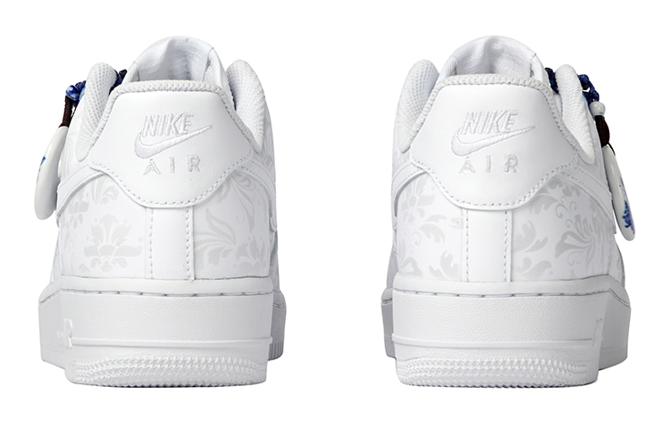 Shop [Sepatu Custom] Nike Air Force 1 Low '07 'Biru Porselen' CW2288-111(Team拾柒-男款低帮青花瓷板鞋白蓝)