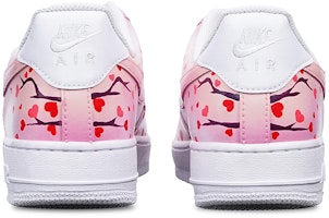 【訂製球鞋】Nike Air Force 1 Low '07 空軍一號 Vibe風格 手繪噴繪 愛心樹 520情人節主題 限量100雙送特殊鞋盒 復古 休閒 低幫 板鞋 男款 粉紅白 Shop 【訂製球鞋】Nike Air Force 1 Low '07 空軍一號 Vibe風格 手繪噴繪 愛心樹 520情人節主題 限量100雙送特殊鞋盒 復古 休閒 低幫 板鞋 男款 粉紅白