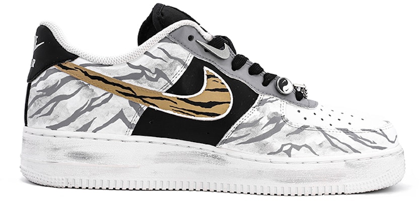 ナイキ エアフォース1 '07 虎年カスタム
(Nike Eafōsu 1 '07 Tora-doshi Kasutamu) DA8571-100(TeamM-虎年限定黑白灰) Order ナイキ エアフォース1 '07 虎年カスタム
(Nike Eafōsu 1 '07 Tora-doshi Kasutamu) DA8571-100(TeamM-虎年限定黑白灰)