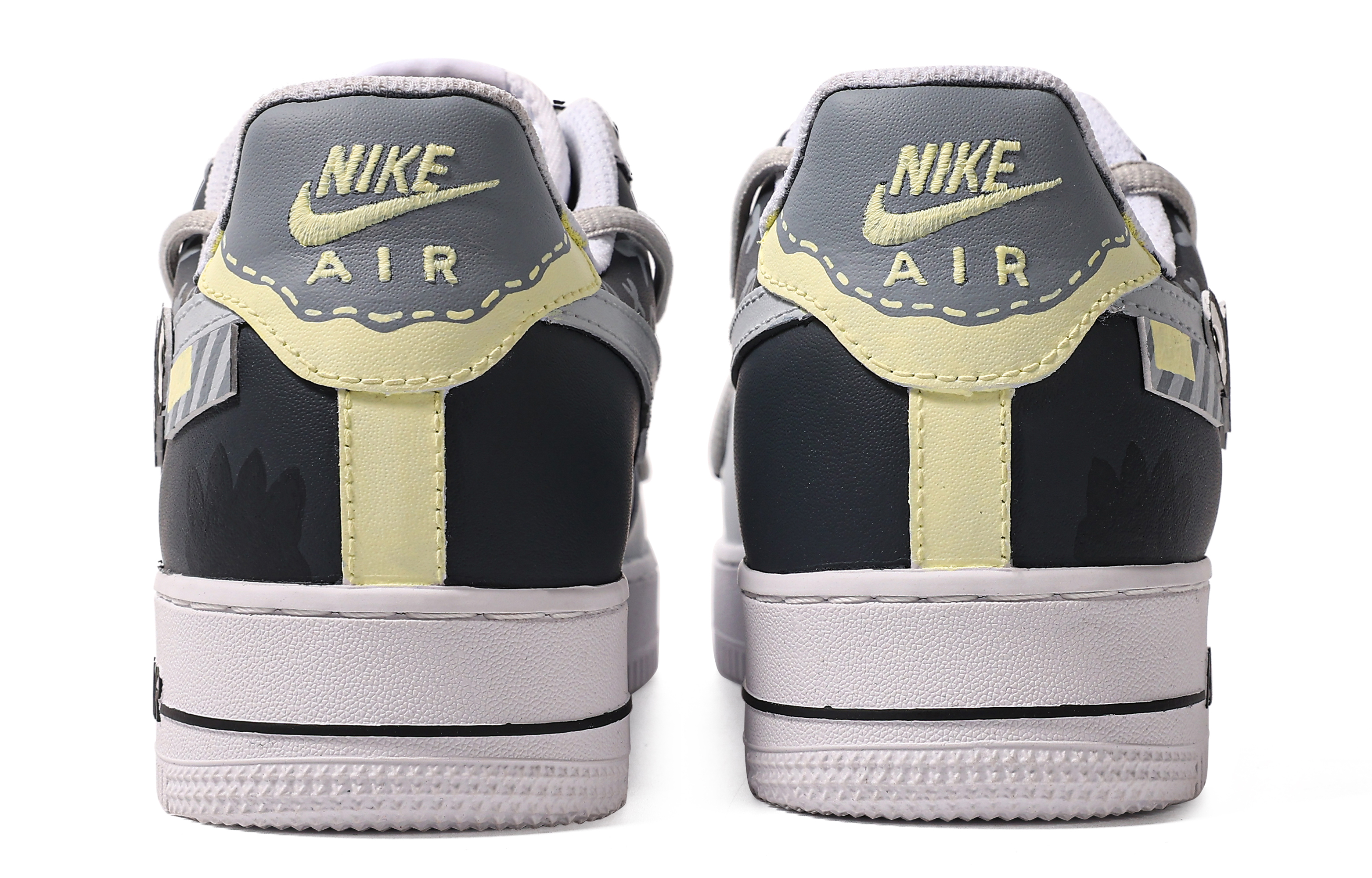 Shop 【客製化球鞋】Nike Air Force 1 Low 07 特殊鞋盒 黑色電台 低筒 板鞋 男款 灰黑
