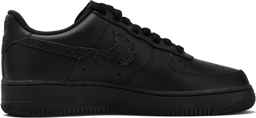 【客製球鞋】 Nike Air Force 1 OKHR 黑武士 滿天星 復古高街 低筒 板鞋 男女皆宜 黑色 Lookbook 【客製球鞋】 Nike Air Force 1 OKHR 黑武士 滿天星 復古高街 低筒 板鞋 男女皆宜 黑色