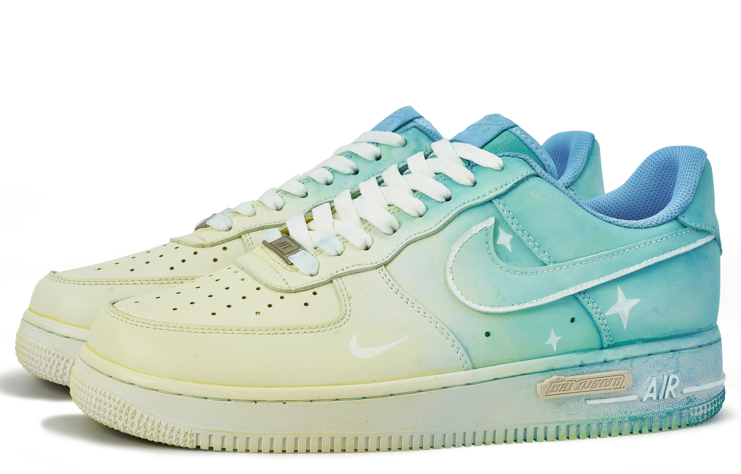 Lookbook 나이키 에어포스 1 로우 '청황백 그래피티' (커스텀) CW2288-111(TeamM-男款钟鱼-BOX)