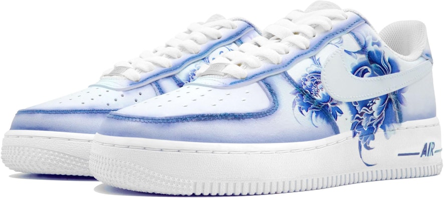 【訂製球鞋】 Nike Air Force 1 萬花璅 國風 青花瓷 經典 潮流 復古風格 文藝 休閒 舒適 包覆性保暖 低筒 板鞋 男女同款 白藍 Shop 【訂製球鞋】 Nike Air Force 1 萬花璅 國風 青花瓷 經典 潮流 復古風格 文藝 休閒 舒適 包覆性保暖 低筒 板鞋 男女同款 白藍