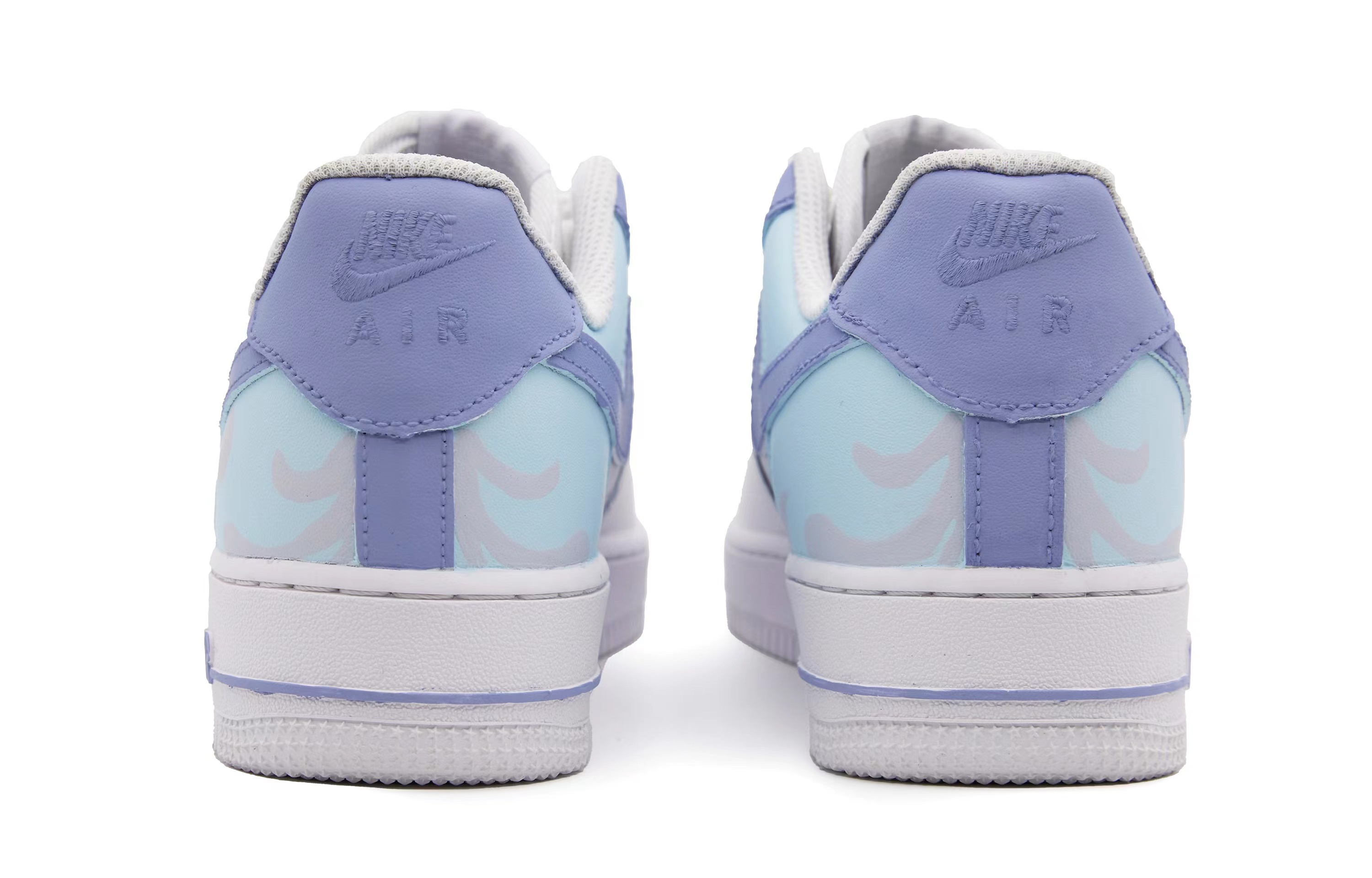 Shop 【定制鞋款】耐克空军一号低帮'香奈儿风涂鸦蝴蝶蓝白' CW2288-111(Team51-男款蝴蝶)