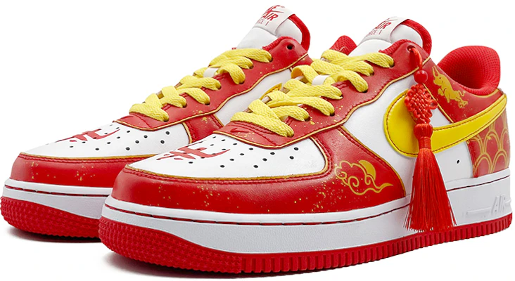 【定制球鞋】 Nike Air Force 1 Low 空軍一號 中國結 噴繪 特殊鞋盒 低幫 板鞋 男款 紅黃 Lookbook 【定制球鞋】 Nike Air Force 1 Low 空軍一號 中國結 噴繪 特殊鞋盒 低幫 板鞋 男款 紅黃