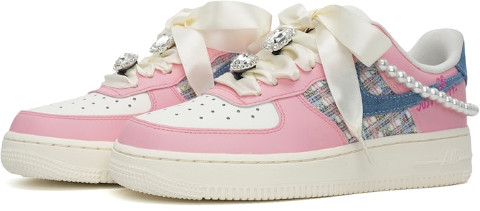 나이키 에어포스 1 로우 '데님 핑크 공주' (Nike Air Force 1 Low 'Denim Pink Princess') FJ7740-141(Team35-小香风粉嫩少女) Lookbook 나이키 에어포스 1 로우 '데님 핑크 공주' (Nike Air Force 1 Low 'Denim Pink Princess') FJ7740-141(Team35-小香风粉嫩少女)