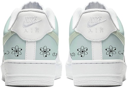 【客製化運動鞋】Nike Air Force 1 Low 空軍一號 畢業季主題客製 刷漆 化學公式 潮流百搭 低筒 板鞋 男款 綠白 Lookbook 【客製化運動鞋】Nike Air Force 1 Low 空軍一號 畢業季主題客製 刷漆 化學公式 潮流百搭 低筒 板鞋 男款 綠白