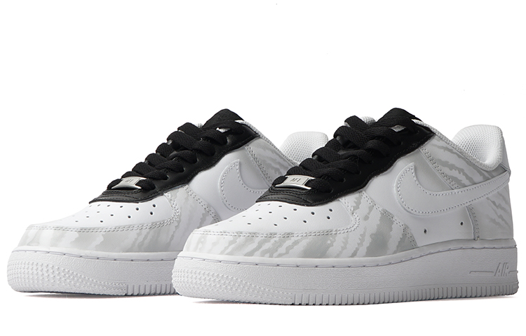 Shop 나이키 에어포스 1 '그라피티 크랙 블랙 화이트' (커스텀) CW2288-111(Team拾柒-男款低帮黑白裂纹板鞋)