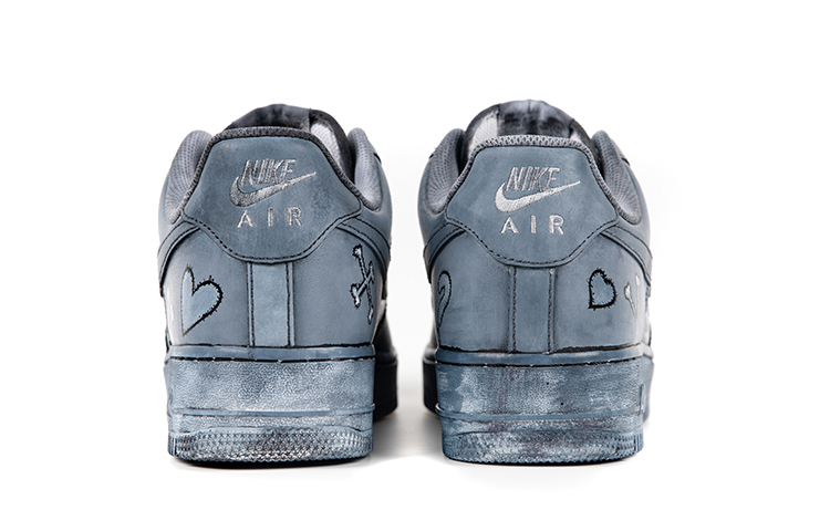 Shop 【定制鞋款】耐克空军一号低帮“涂鸦火焰” CW2288-111(TeamB-男款手套)