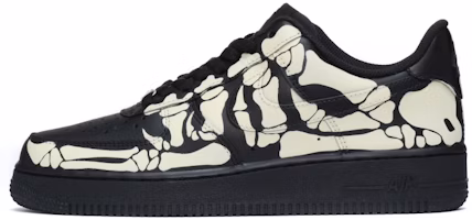 【客製球鞋】Nike Air Force 1 Low 空軍一號 萬聖節主題 骷髏骨頭 噴繪 低幫 板鞋 男女同款 黑色 Buy 【客製球鞋】Nike Air Force 1 Low 空軍一號 萬聖節主題 骷髏骨頭 噴繪 低幫 板鞋 男女同款 黑色