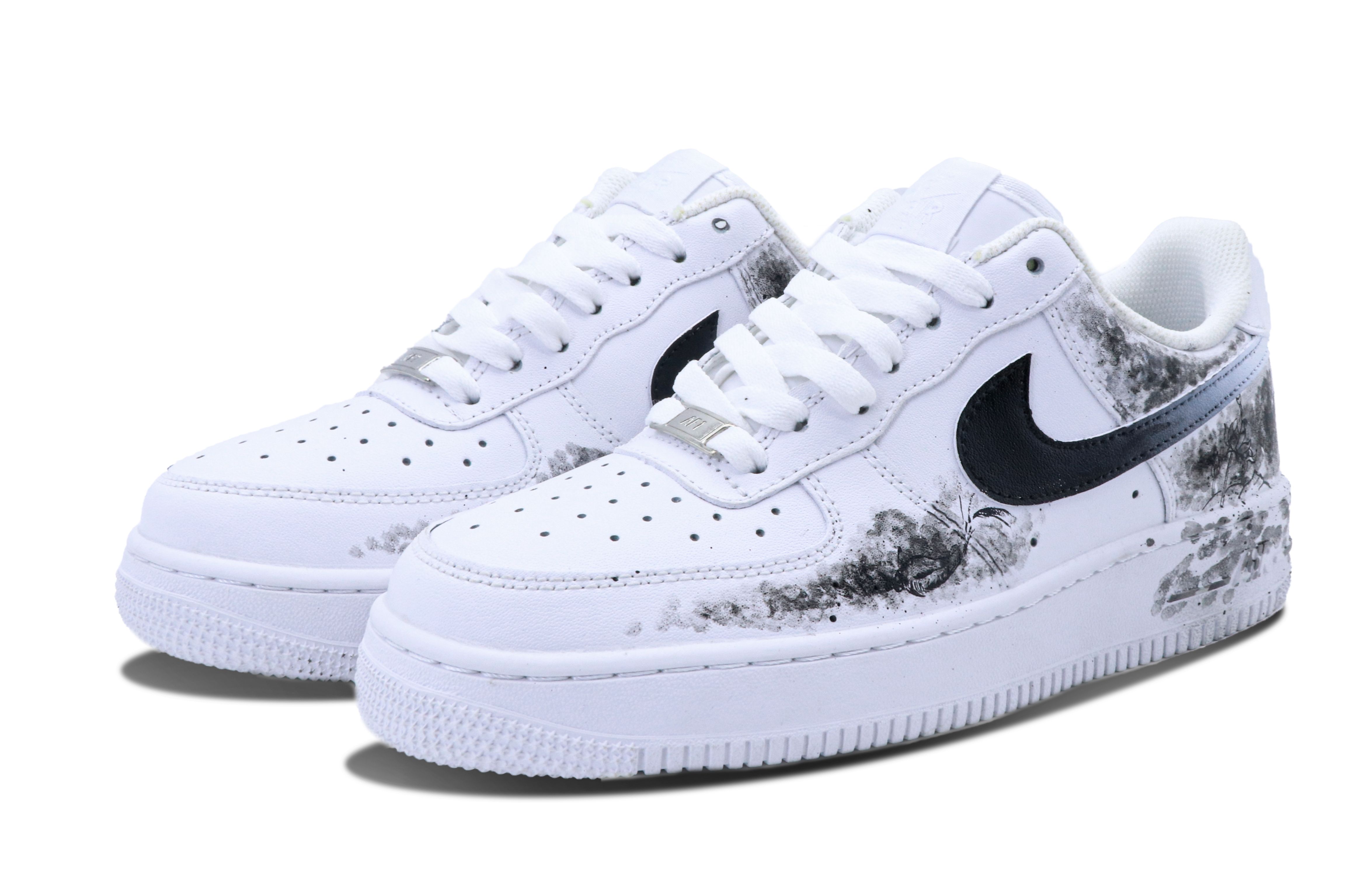 Shop [Sepatu Kustom] Nike Air Force 1 Low 'Hitam dan Putih' CW2288-111(Team147-空军水墨)