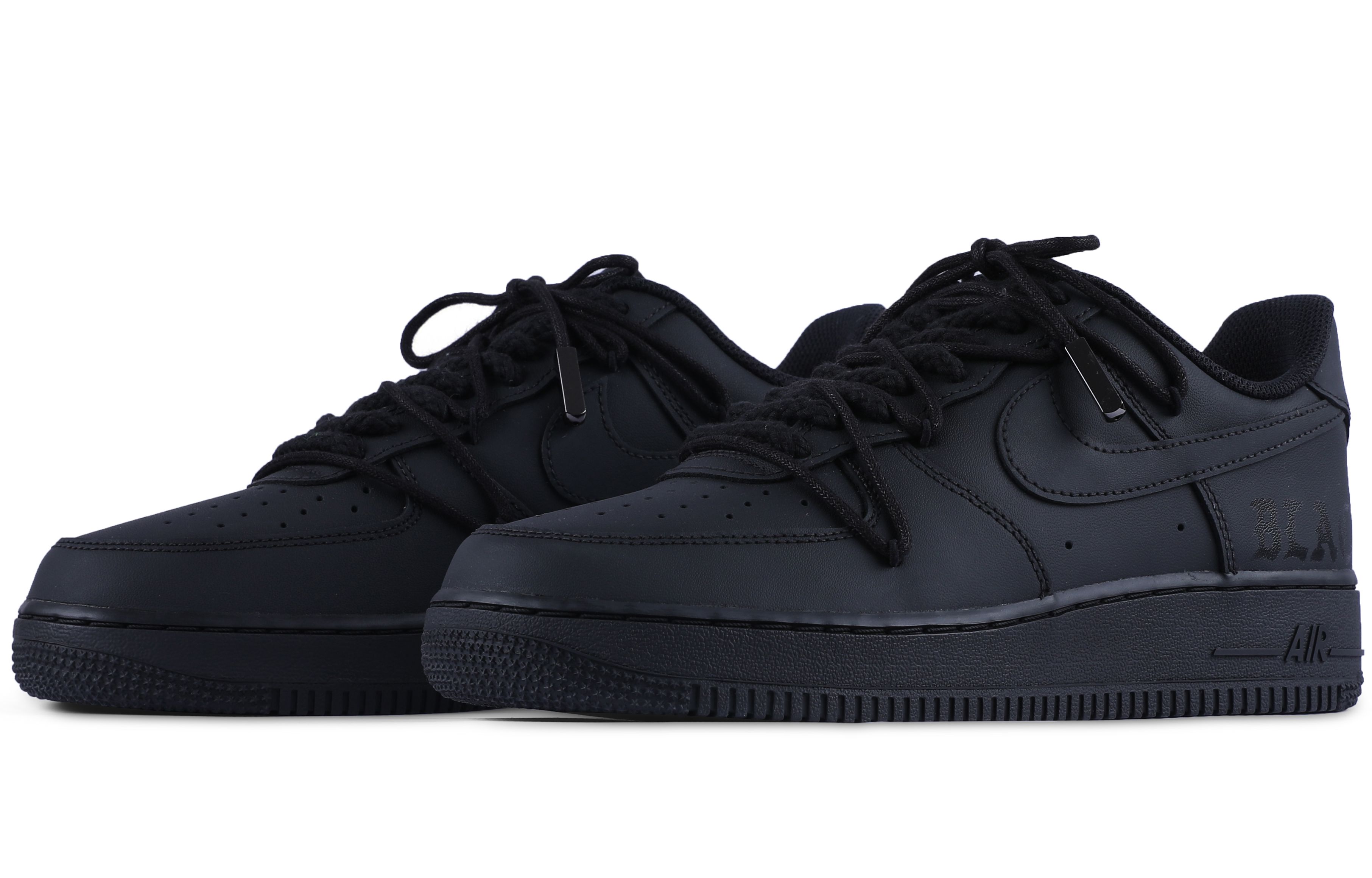 Lookbook 【訂製球鞋】Nike Air Force 1 Low 07 空軍一號 黑武士 黑暗霧面 高效能 低筒 板鞋 男款 純黑