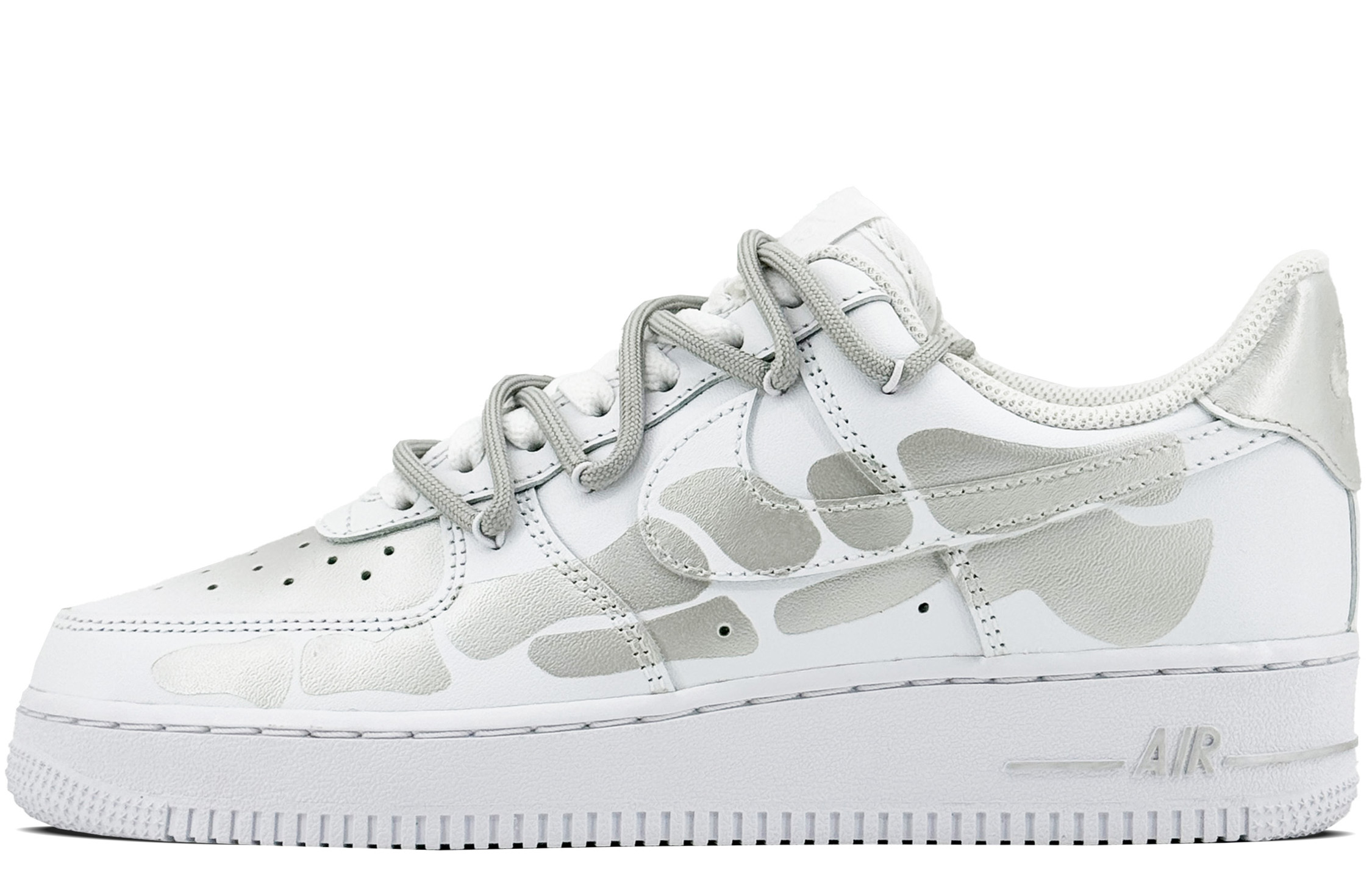 Order 【訂製球鞋】Nike Air Force 1 骨頭空軍 Cleanfit風 珠光銀 街頭復古情侶款 日常百搭 包覆性增高 低筒 板鞋 男女同款 白銀