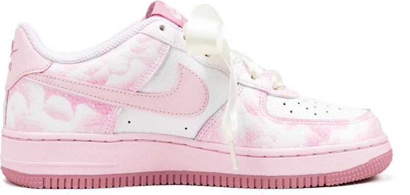【訂製球鞋】 Nike Air Force 1 Low 禮盒 變光星空 浪漫主義 小眾設計 休閒 低筒 板鞋 GS 粉白 Shop 【訂製球鞋】 Nike Air Force 1 Low 禮盒 變光星空 浪漫主義 小眾設計 休閒 低筒 板鞋 GS 粉白