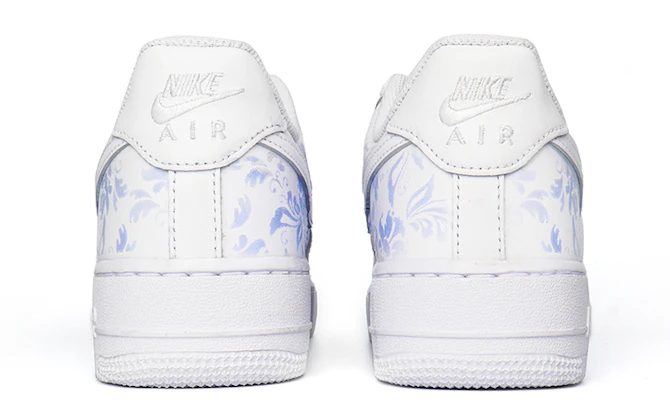 Nike Air Force 1 Low "Porcelana Blanca" (Personalizadas) CW2288-111(Team拾柒-男款低帮光变青花瓷板鞋) Shop Nike Air Force 1 Low "Porcelana Blanca" (Personalizadas) CW2288-111(Team拾柒-男款低帮光变青花瓷板鞋)