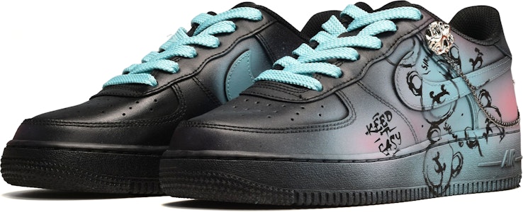 【定制球鞋】 Nike Air Force 1 Low 空軍一號 龐克小熊 低幫 板鞋 男款 黑藍粉 Lookbook 【定制球鞋】 Nike Air Force 1 Low 空軍一號 龐克小熊 低幫 板鞋 男款 黑藍粉