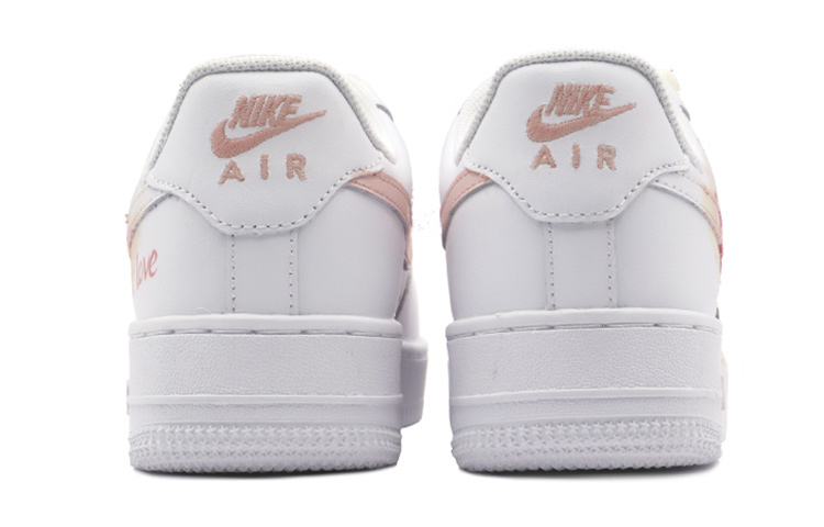 Shop [Kasual Kasut] Nike Air Force 1 Rendah 'Cinta Mawar' DH2920-111(TeamS-七夕玫瑰花S-BOX)