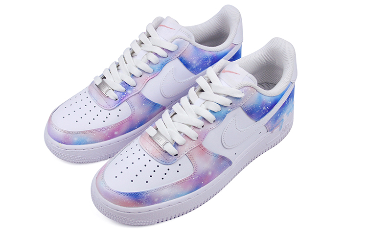 Shop 나이키 에어포스 1 로우 '별빛 핑크 블루' (커스텀) CW2288-111(TeamJ-520男款粉蓝星空)