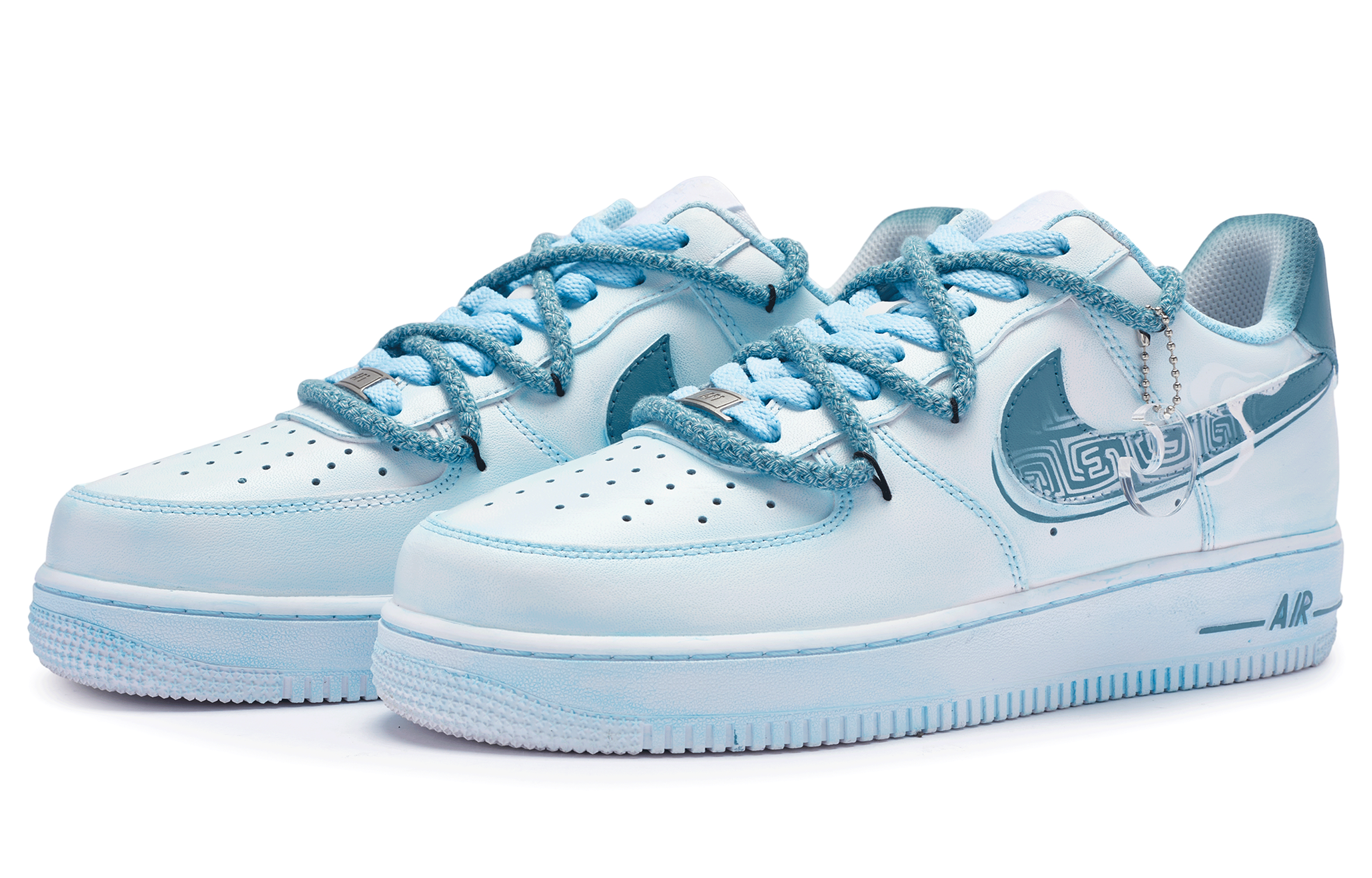 Lookbook ナイキ AF1 ロー "半透明ブルー ミニマル" (Nike AF1 Rō "Hantōmei Burū Minimal") CW2288-111-484901