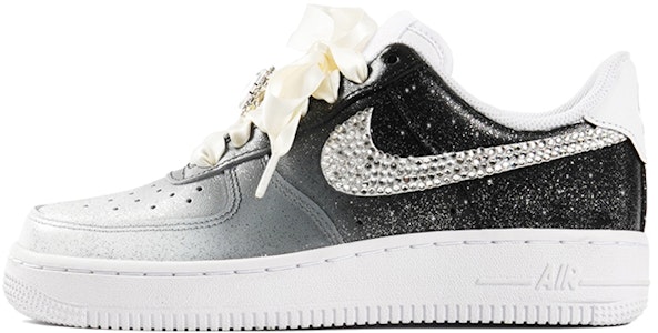 【定制球鞋】Nike Air Force 1 Low 空軍一號 情人節主題 婚鞋 滿天星 奢華 鑽石鉤 絲綢鞋帶 低幫 板鞋 男款 漸變黑銀色 Buy 【定制球鞋】Nike Air Force 1 Low 空軍一號 情人節主題 婚鞋 滿天星 奢華 鑽石鉤 絲綢鞋帶 低幫 板鞋 男款 漸變黑銀色