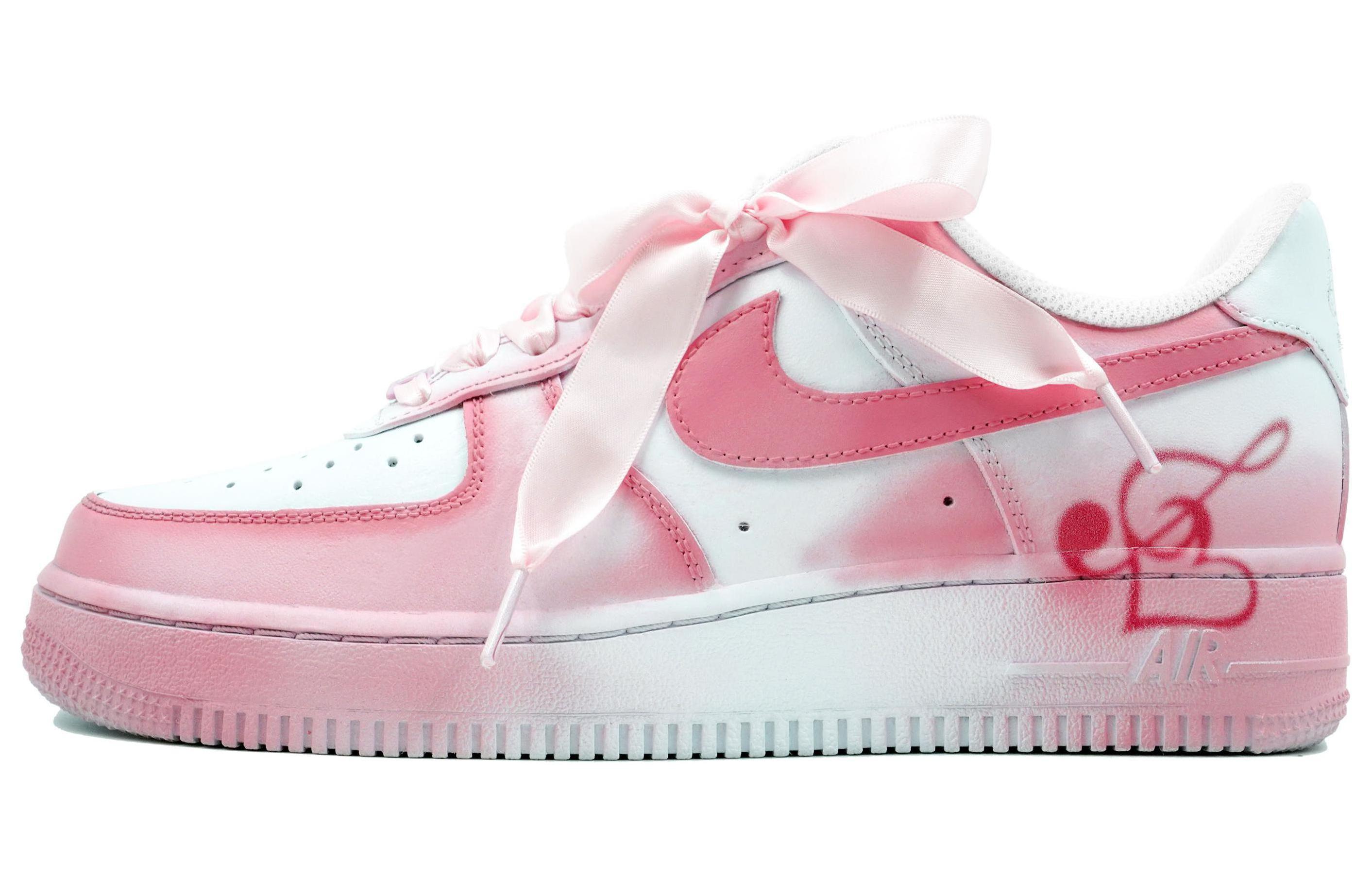 Order [Kasut Kastam] Nike Air Force 1 Low 'Putih Merah Jambu - Hati' DH2920-111(Team113-爱乐之心)