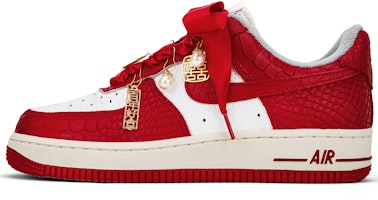 【訂製球鞋】Nike Air Force 1 秀禾婚鞋 百年好合 龍鱗紋 手繪 絲綢 喜慶百搭 低筒 板鞋 男女同款 白紅 Order 【訂製球鞋】Nike Air Force 1 秀禾婚鞋 百年好合 龍鱗紋 手繪 絲綢 喜慶百搭 低筒 板鞋 男女同款 白紅