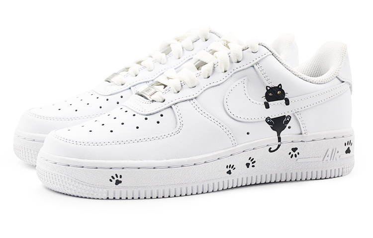 Lookbook [カスタムシューズ] ナイキ Air Force 1 Low ブラックホワイト「キッテングラフィティ」 CW2288-111(Team9-男款小猫)