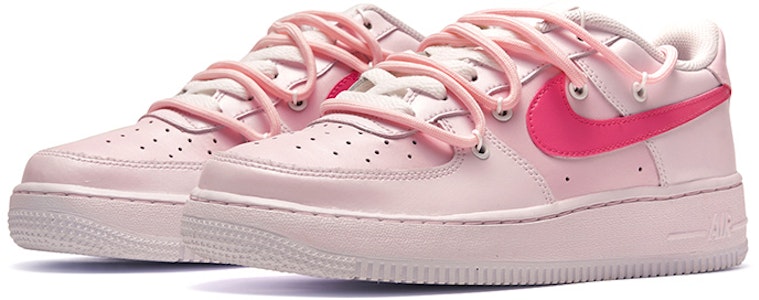 나이키 에어포스 1 로우 LE '바비 핸드페인팅' (커스텀) DH2920-111(TeamR-女款芭比粉白S-BOX) Lookbook 나이키 에어포스 1 로우 LE '바비 핸드페인팅' (커스텀) DH2920-111(TeamR-女款芭比粉白S-BOX)